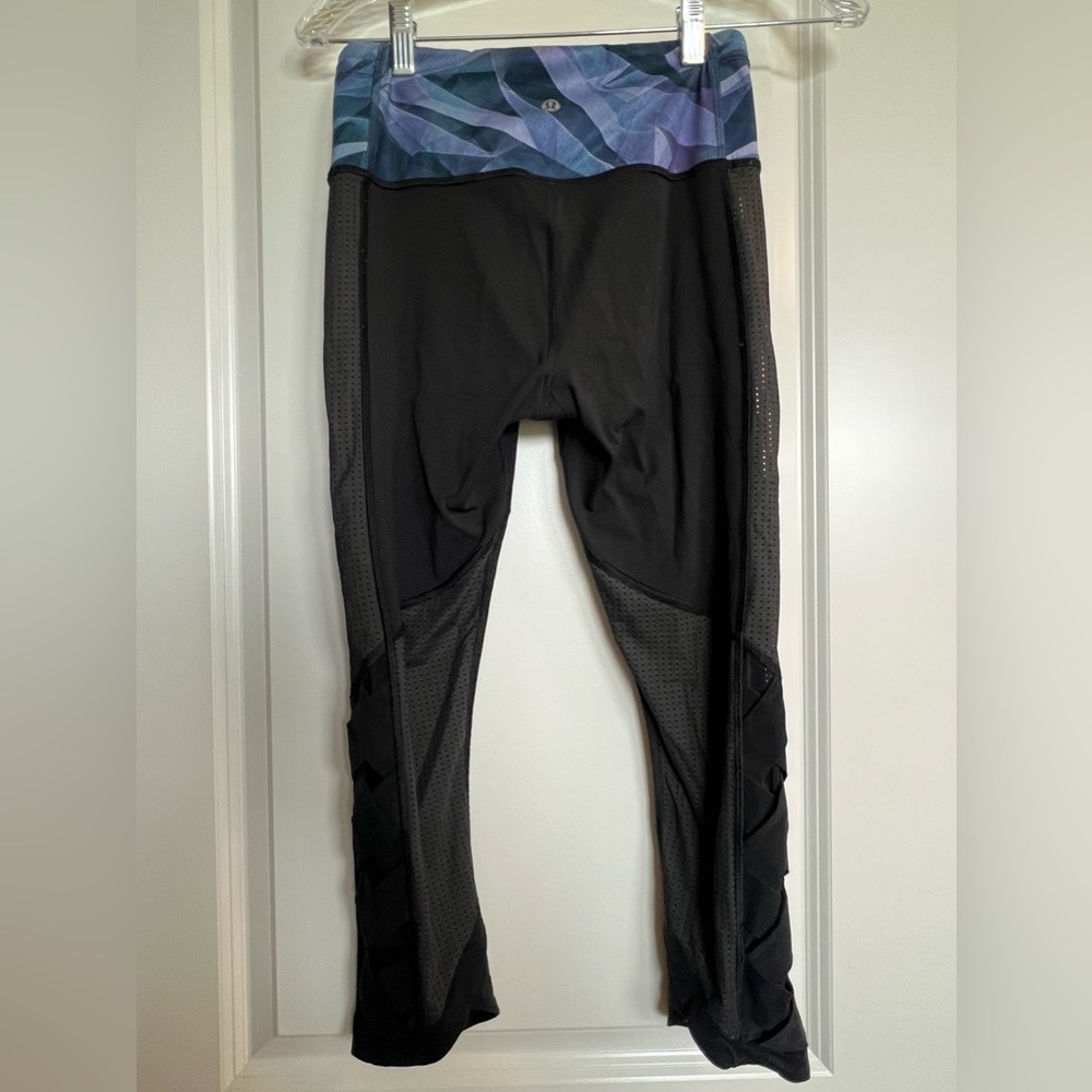 Limited edition Lululemon mosaic braided leggings